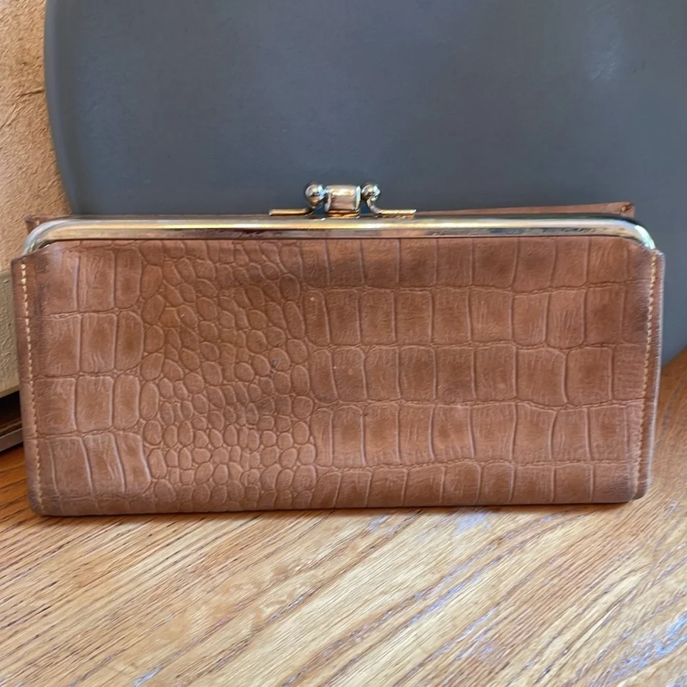 🎪 Buxton alligator grain cowhide tan leather wallet: